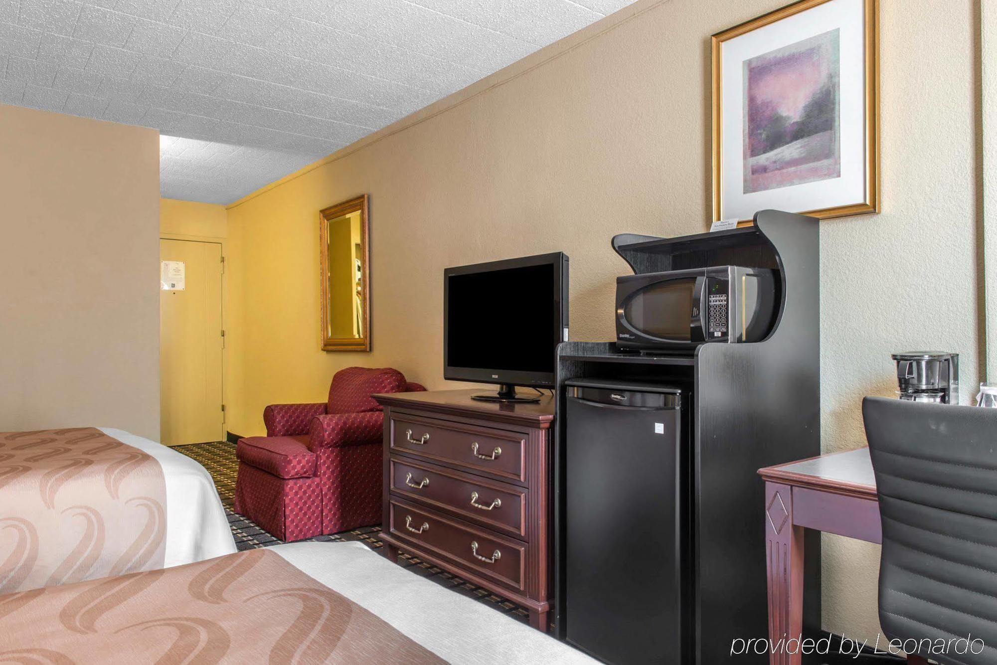 Quality Inn New Kensington Exterior foto