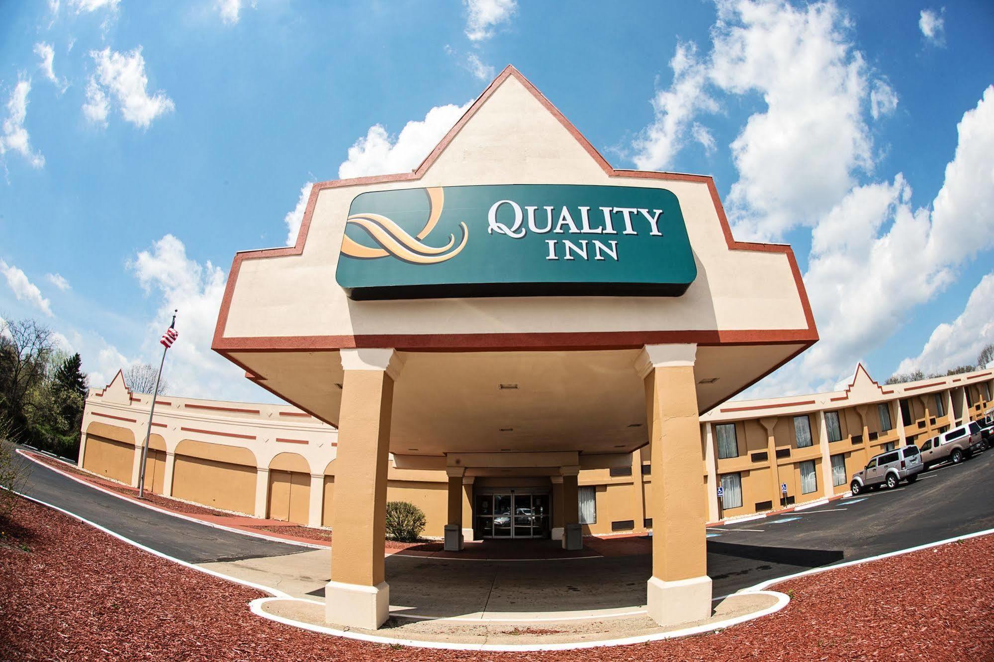 Quality Inn New Kensington Exterior foto